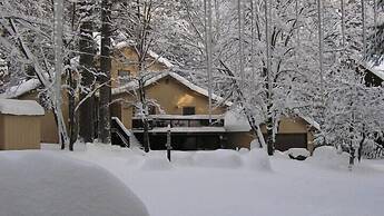 Scenic Wonders Wawona Home 3 Bedrooms