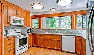 Scenic Wonder Ahwahnichi Lodge 3 Bedroom