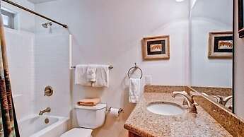 Scenic Wonders  Bear Den 5 Bedrooms