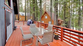 Scenic Wonders Christmas Cabin 3 Bedroom