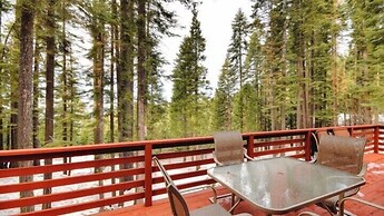 Scenic Wonders Christmas Cabin 3 Bedroom