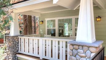 Scenic Wonder Craftman Cottage 3 Bedroom