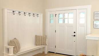 Scenic Wonder Craftman Cottage 3 Bedroom