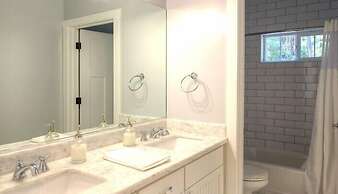 Scenic Wonder Craftman Cottage 3 Bedroom