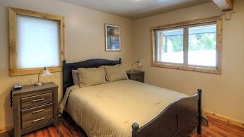 Scenic Wonders Dogwood Manor 3 Bedrooms