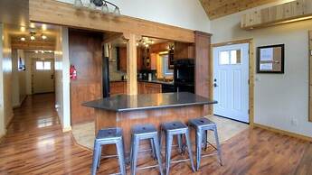 Scenic Wonders Dogwood Manor 3 Bedrooms