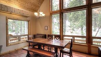 Scenic Wonders Dogwood Manor 3 Bedrooms