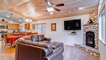 Scenic Wonder Explorer Retreat 3 Bedroom