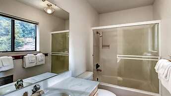 Scenic Wonders Fiske Cabin 3 Bedrooms