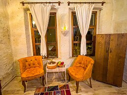 Heritage Cave Suites