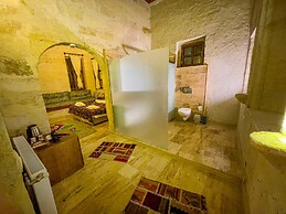 Heritage Cave Suites