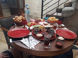 Heritage Cave Suites