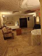 Heritage Cave Suites
