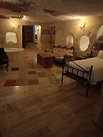 Heritage Cave Suites