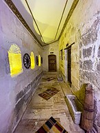 Heritage Cave Suites