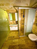 Heritage Cave Suites