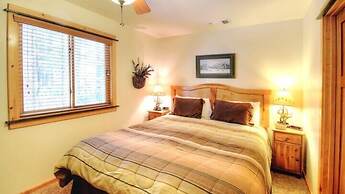 Scenic Wonder Creek Cabin 3 Bedroom loft