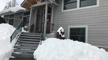 Scenic Wonder Creek Cabin 3 Bedroom loft