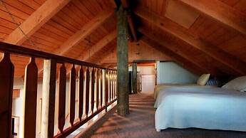 Scenic Wonders Treehouse Lodge 2 Bedroom