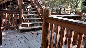 Scenic Wonders Treehouse Lodge 2 Bedroom