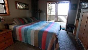 Scenic Wonders Treehouse Lodge 2 Bedroom