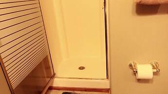 Scenic Wonders Treehouse Lodge 2 Bedroom