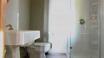 Scenic Wonders Treehouse Lodge 2 Bedroom