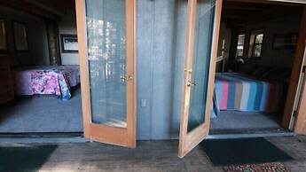 Scenic Wonders Treehouse Lodge 2 Bedroom