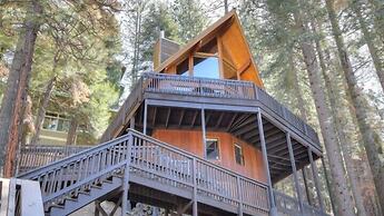 Scenic Wonders Treetops Cabin 2 Bedrooms