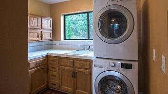 Scenic Wonders Yosemite Aviary 5 Bedroom