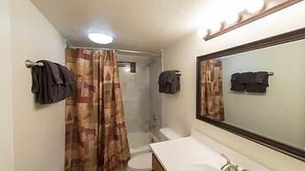 Scenic Wonders Yosemite Aviary 5 Bedroom