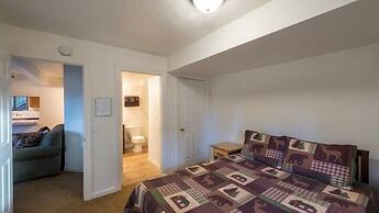 Scenic Wonders Yosemite Aviary 5 Bedroom