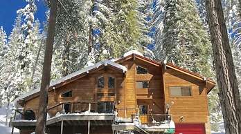 Scenic Wonders Crossroad Cabin 3 Bedroom