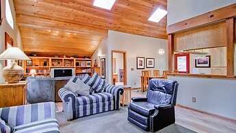 Scenic Wonders Crossroad Cabin 3 Bedroom