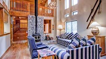 Scenic Wonders Crossroad Cabin 3 Bedroom