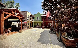 Hotel West Refugio