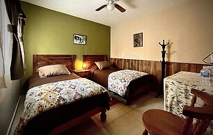 Hotel West Refugio