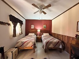 Hotel West Refugio