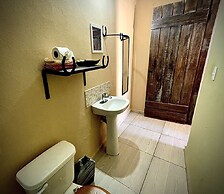 Hotel West Refugio