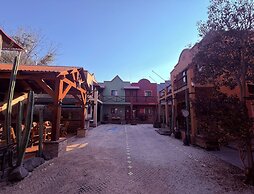 Hotel West Refugio