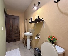 Hotel West Refugio