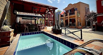 Hotel West Refugio