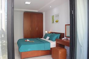 Vuon Hong Hotel & Apartments