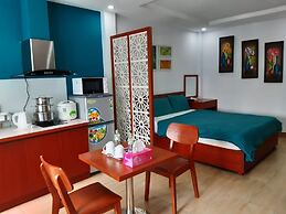 Vuon Hong Hotel & Apartments