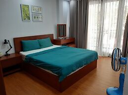 Vuon Hong Hotel & Apartments