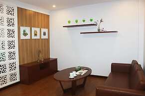 Vuon Hong Hotel & Apartments