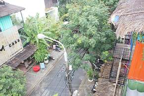 Vuon Hong Hotel & Apartments