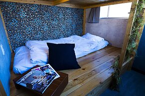 R Hostel Namba South