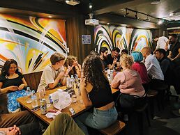 R Hostel Namba South