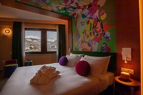 Omama Hotel